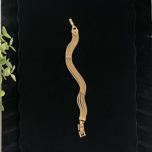 Keep Collective multi-chain bracelet with clasp